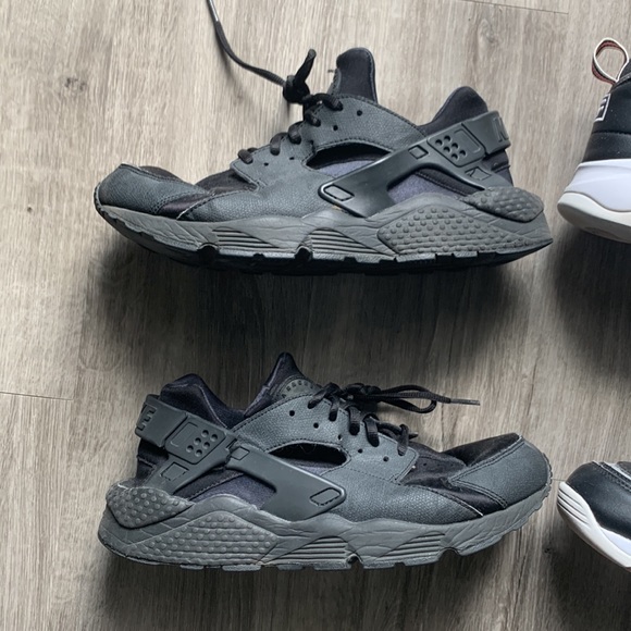 Sneaker Bundle Sale Nike Huarches and Filas - Picture 2 of 6